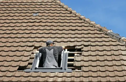 Pose de velux - Monceaux sur Dordogne
